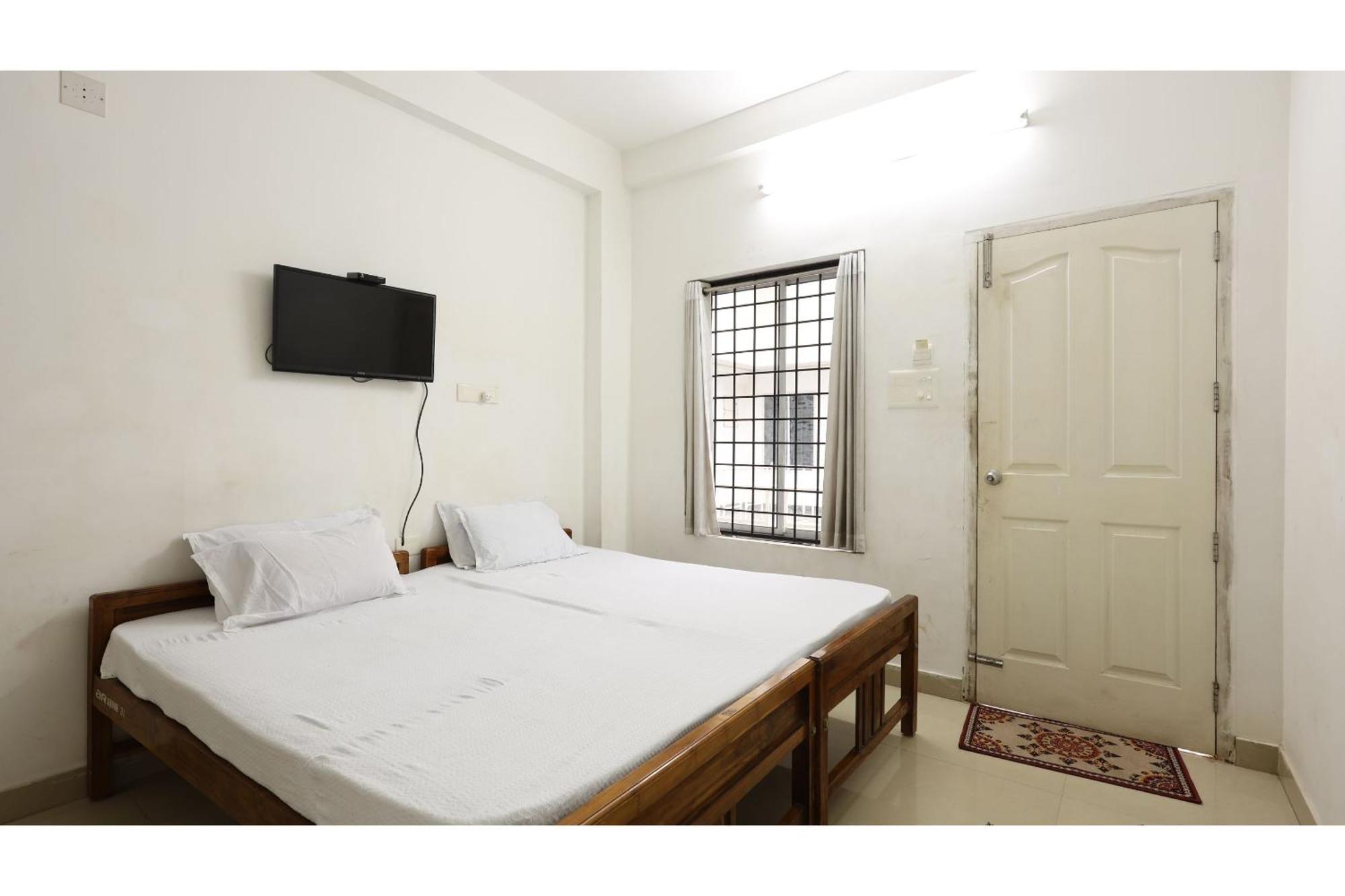 Hotel Collection O Ar Square Thrissur Exteriér fotografie