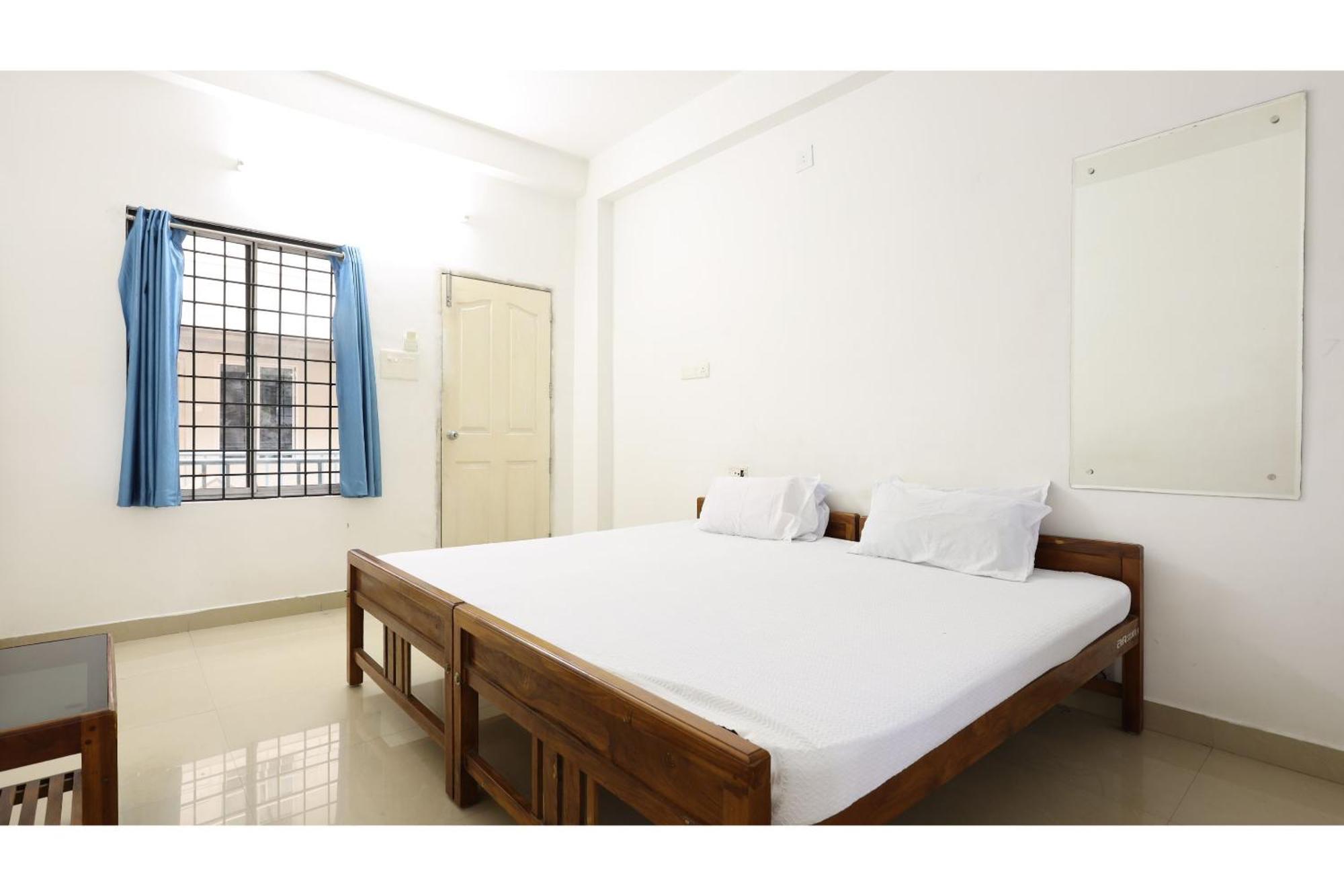Hotel Collection O Ar Square Thrissur Exteriér fotografie